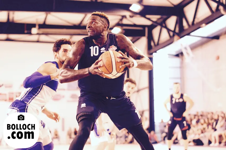 Des nouvelles de Jared Newson, ancien basketteur pro reconverti en coach sportif